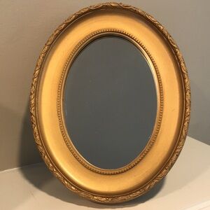 VTG Elegant Gold‎ Oval Mirror 9-1/4"x7-1/4"x1"